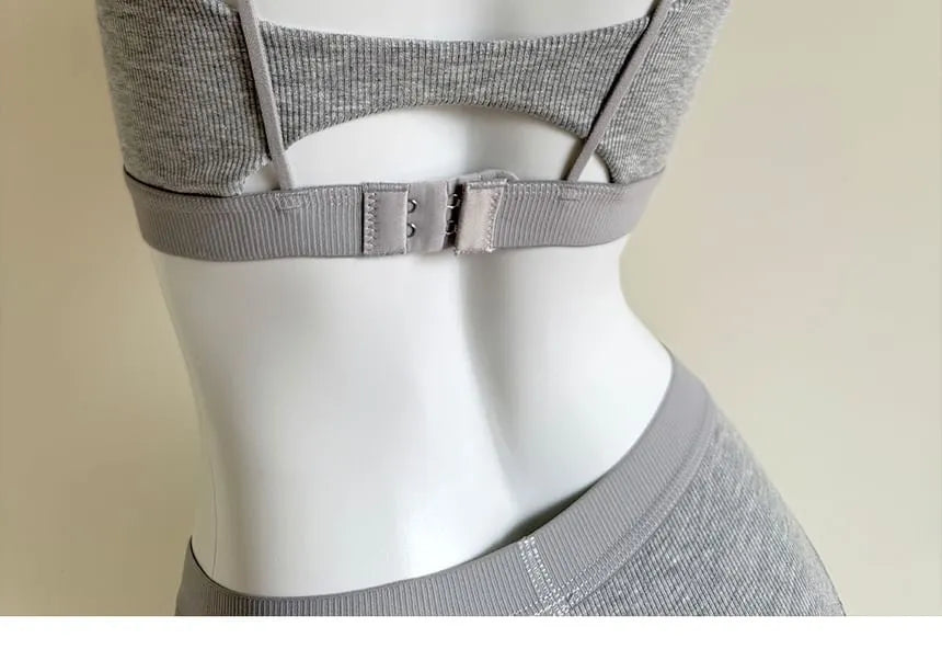 Buy Women Plain Applique Sports Look Satisfaction Underwear Bra & Panties Set-2
